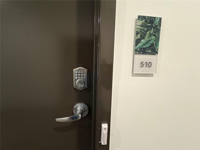 Foto del edificio - 525 Parkway Dr