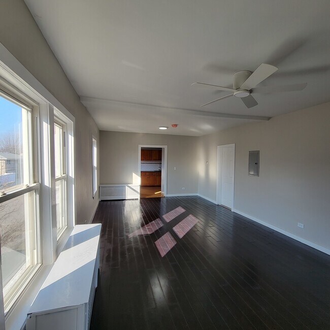 Building Photo - 2838 S Hillock Ave