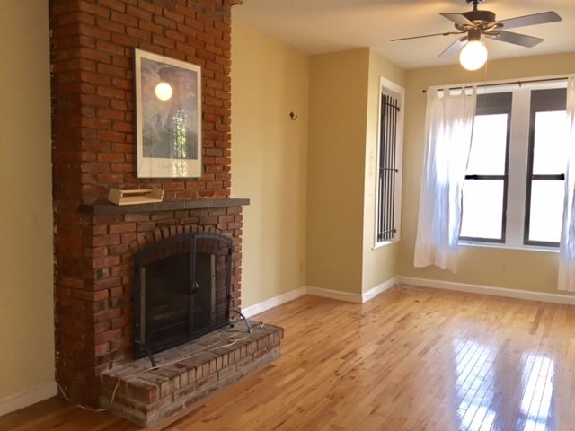 Building Photo - Shabbar-329 E St