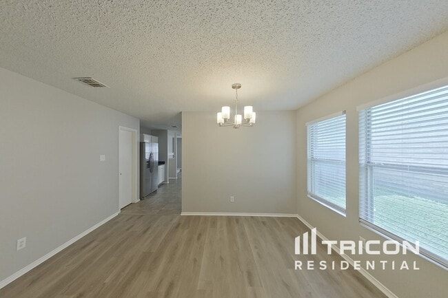 Building Photo - 8769 Garden Springs Dr