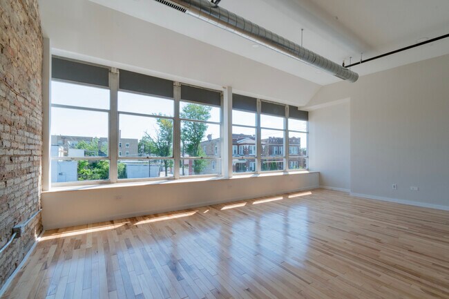 Foto del edificio - 2202 Lombard Ave