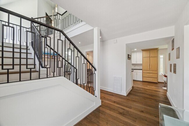 Foto del edificio - 7703 Bobbitt Ln
