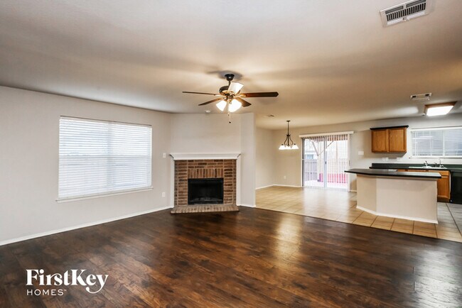 Building Photo - 8429 Star Thistle Dr
