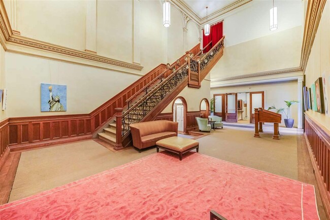 Foto del edificio - 222 Montgomery St
