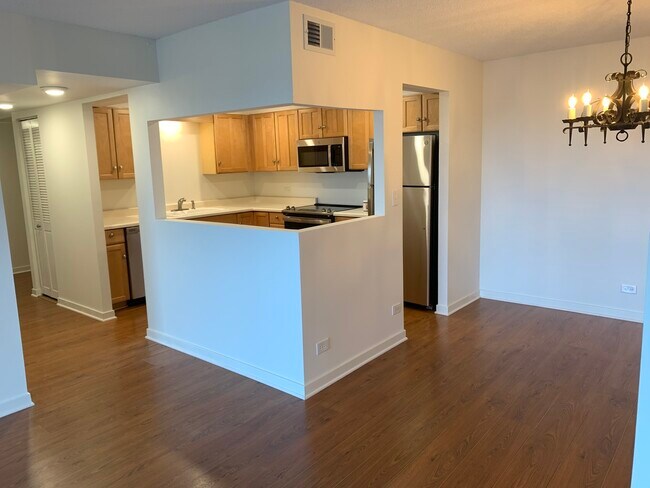Building Photo - 13000 W Heiden Cir