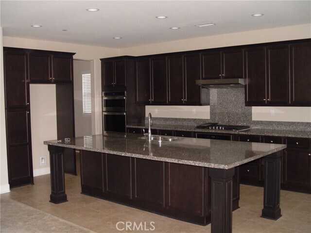 Foto del edificio - 45667 Bassett St