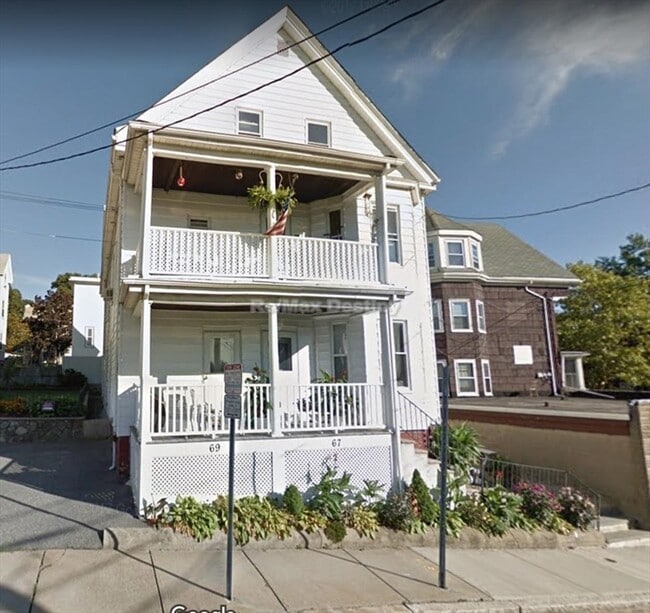 Foto del edificio - 69 Partridge Ave