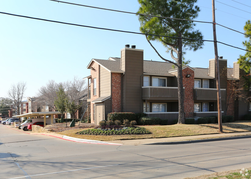 Creekwood Apartment Homes Rentals - Irving, TX | Apartments.com