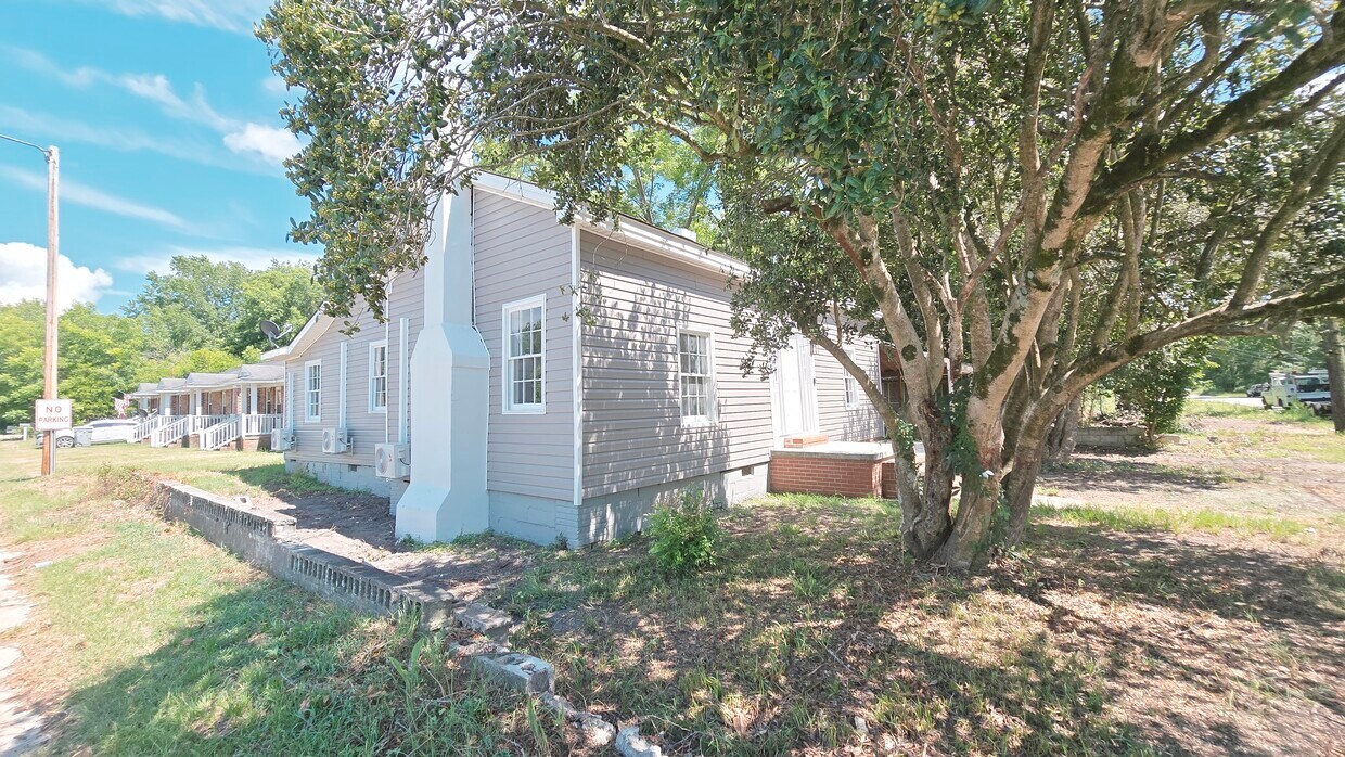 Primary Photo - 159 Poplar Ave