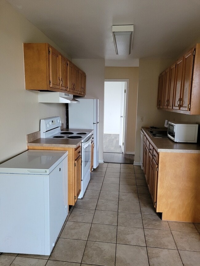 Foto del edificio - 6010 Oakwood Dr