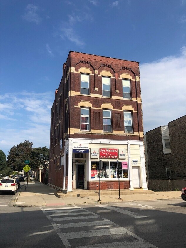Primary Photo - 3301 S Wallace St