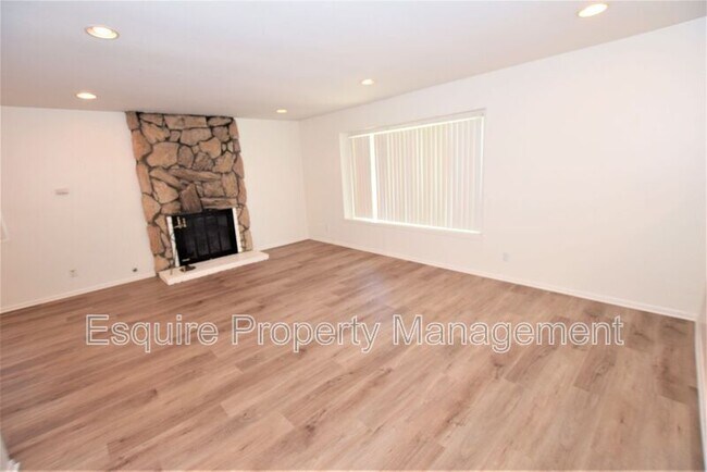 Foto del edificio - 1035 Woodgate Ct