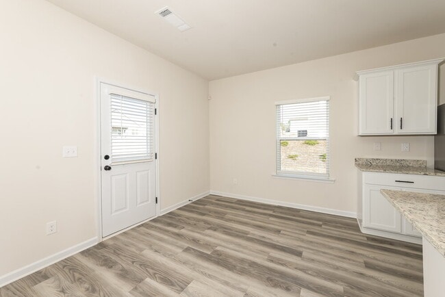 Building Photo - 218 Egret Ct