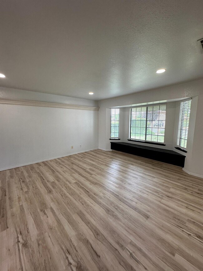 Foto del edificio - 3040 Boulder Ave