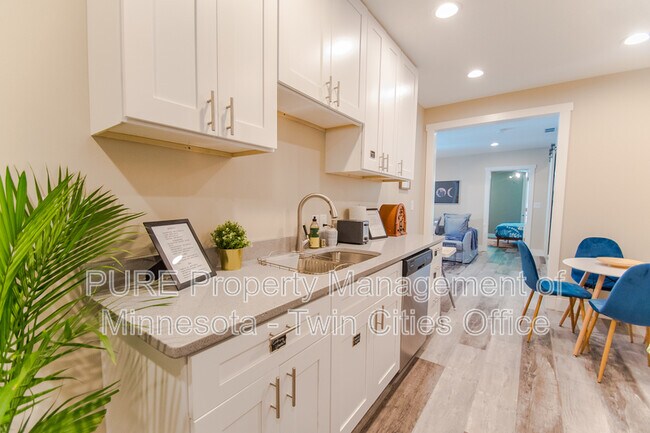 Foto del edificio - 2316 25th Ave S