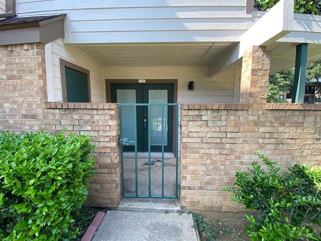 Primary Photo - 2311 Balsam Dr