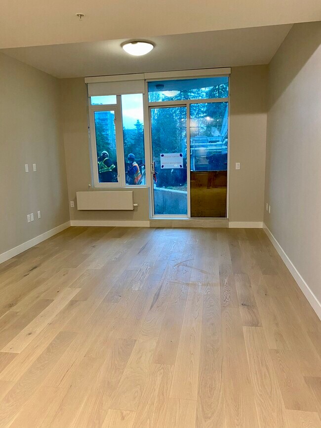 Photo du bâtiment - 8761 University Cres