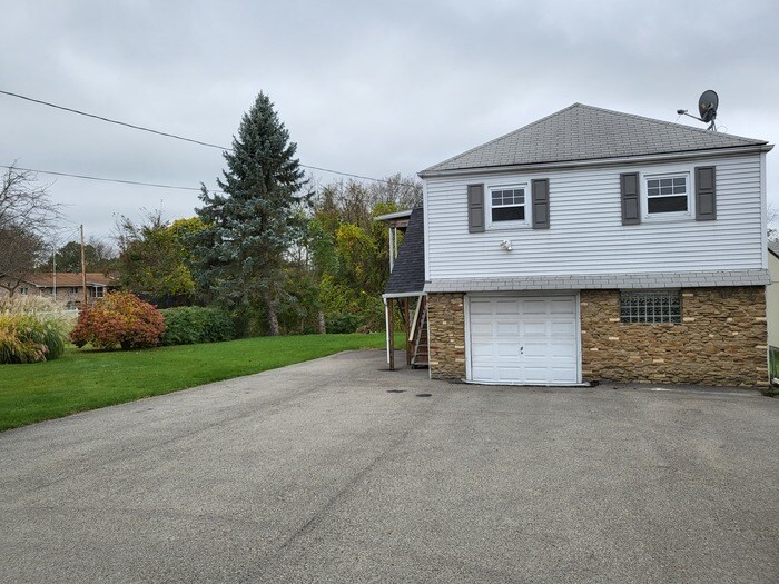 Primary Photo - 3 bedroom raised Ranch in Center Township ~