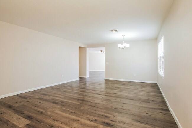 Foto del edificio - 11621 W Bloomfield Rd