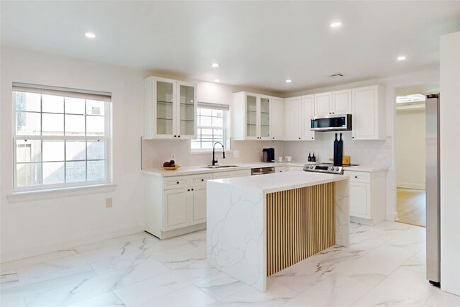 Foto del edificio - 5731 S Braeswood Blvd