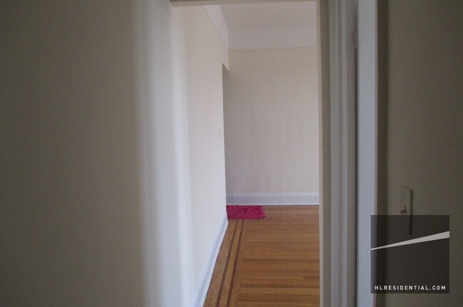 Foto del edificio - 3733 61st St