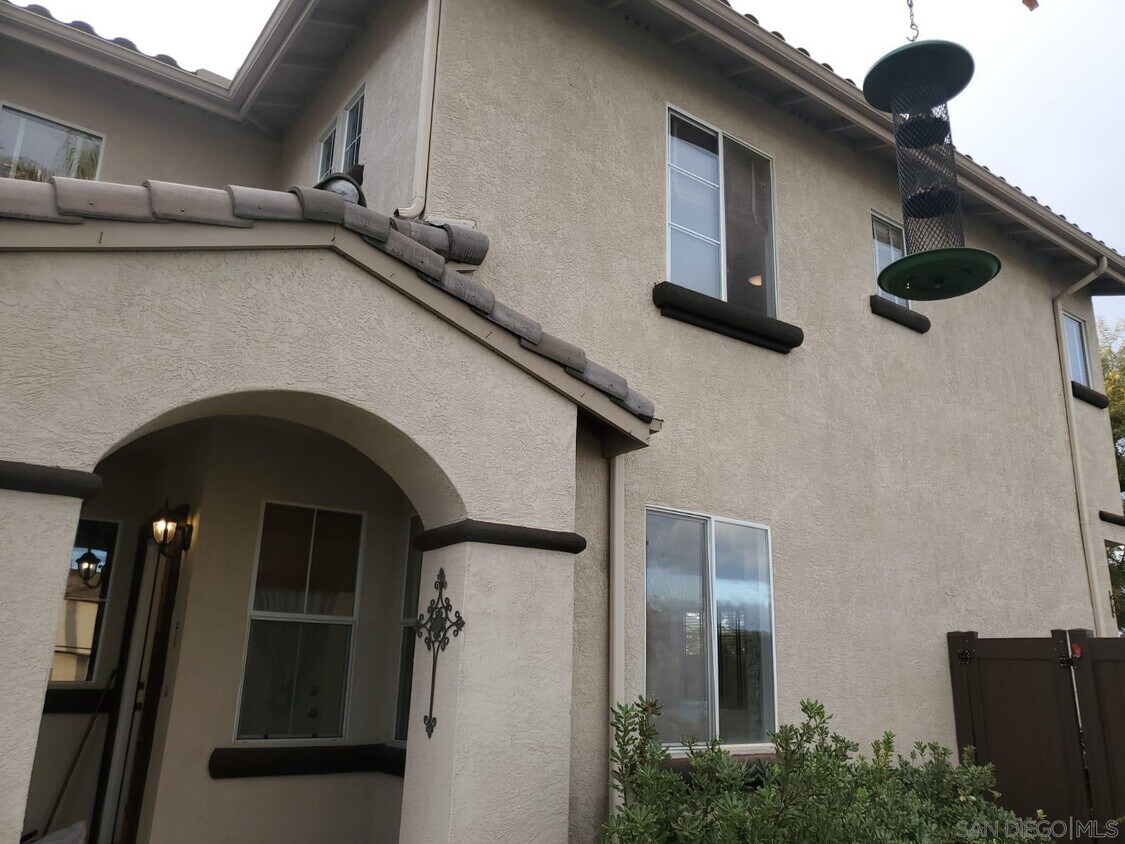 Foto principal - 10645 Wexford St