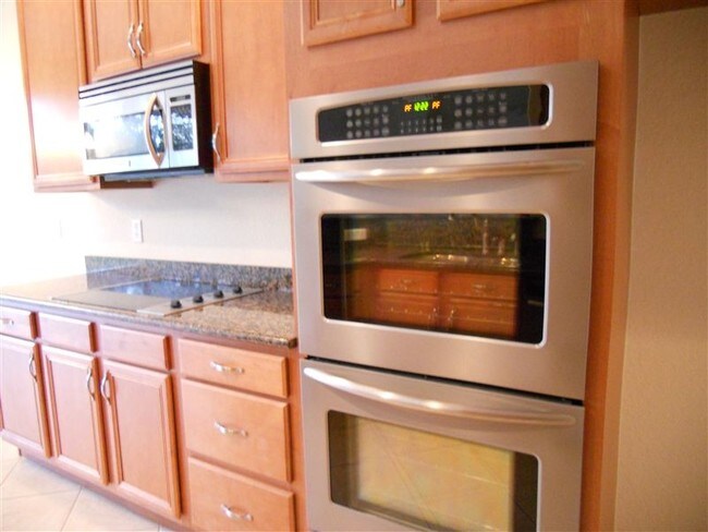 Foto del edificio - 4 br, 2 bath House - 27403 Silver Thatch D...