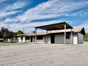 Building Photo - 17220 E Desert Ln