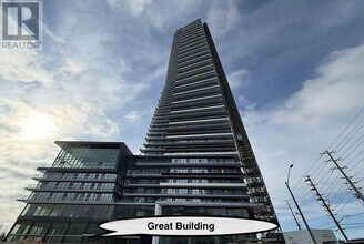 Building Photo - 448 Burnhamthorpe Rd W