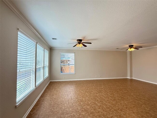 Building Photo - 3953 Canyon Glen Cir