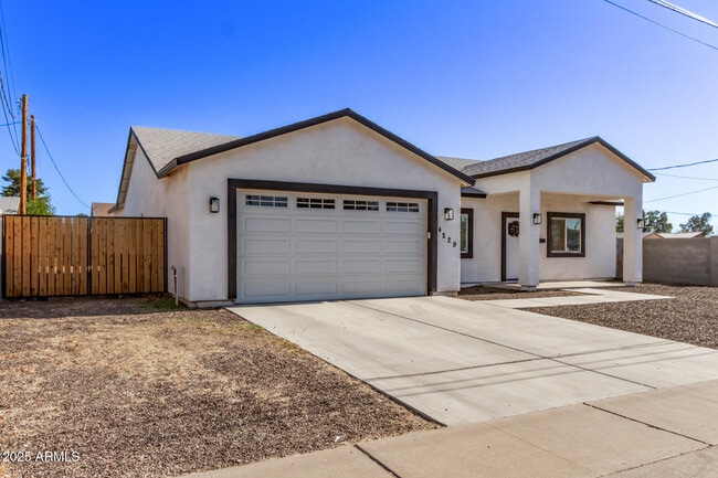 Building Photo - 4229 N 32nd Ave