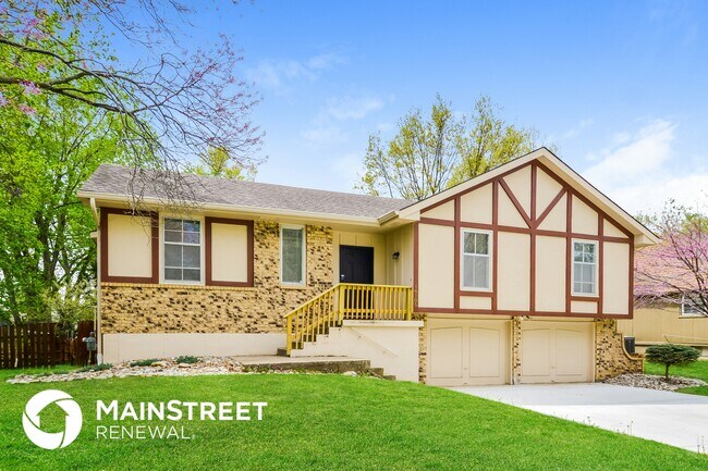 Building Photo - 16105 E 27th Ter S