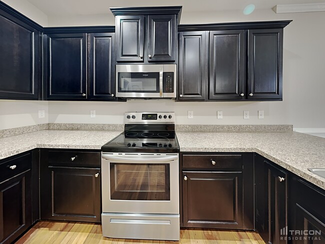 Building Photo - 5098 Summersun Drive Morrow GA