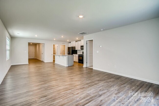 Building Photo - 3177 Treyson Dr