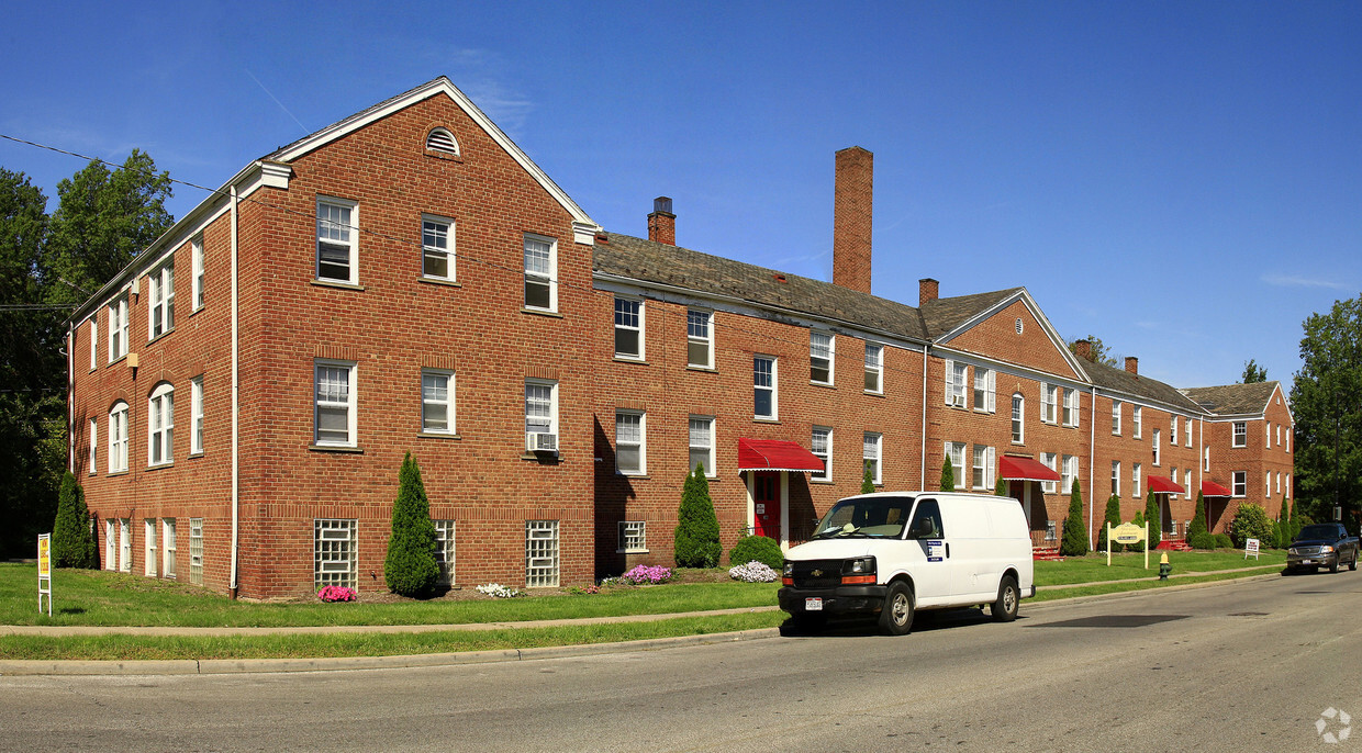 Primary Photo - Shire Cove Apartments