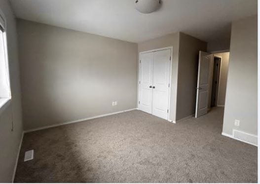 Photo du bâtiment - Beautiful 2-Storey Half Duplex in Garden Heights!