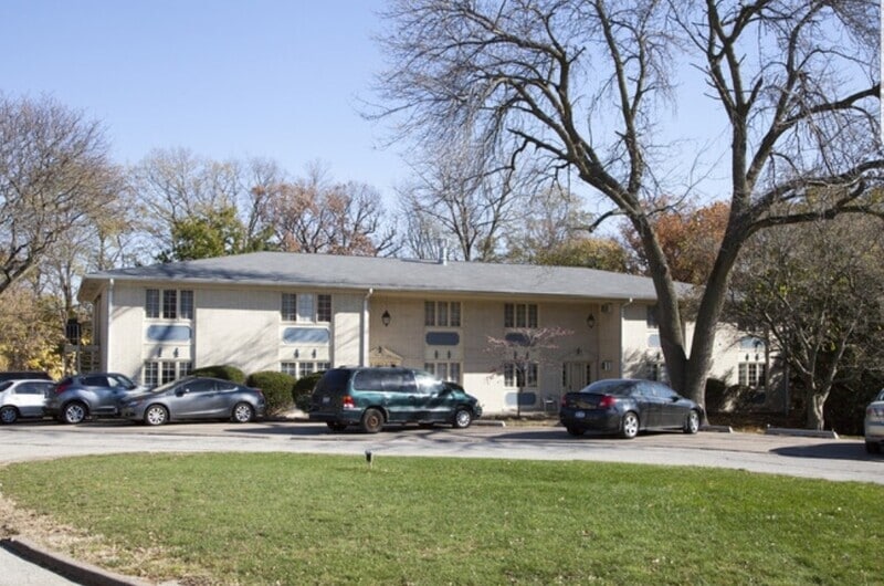 1736 9th Ave Unit 70, Moline, IL 61265 Condo for Rent in Moline, IL