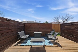 Building Photo - 2402 SE Jayel Terrace