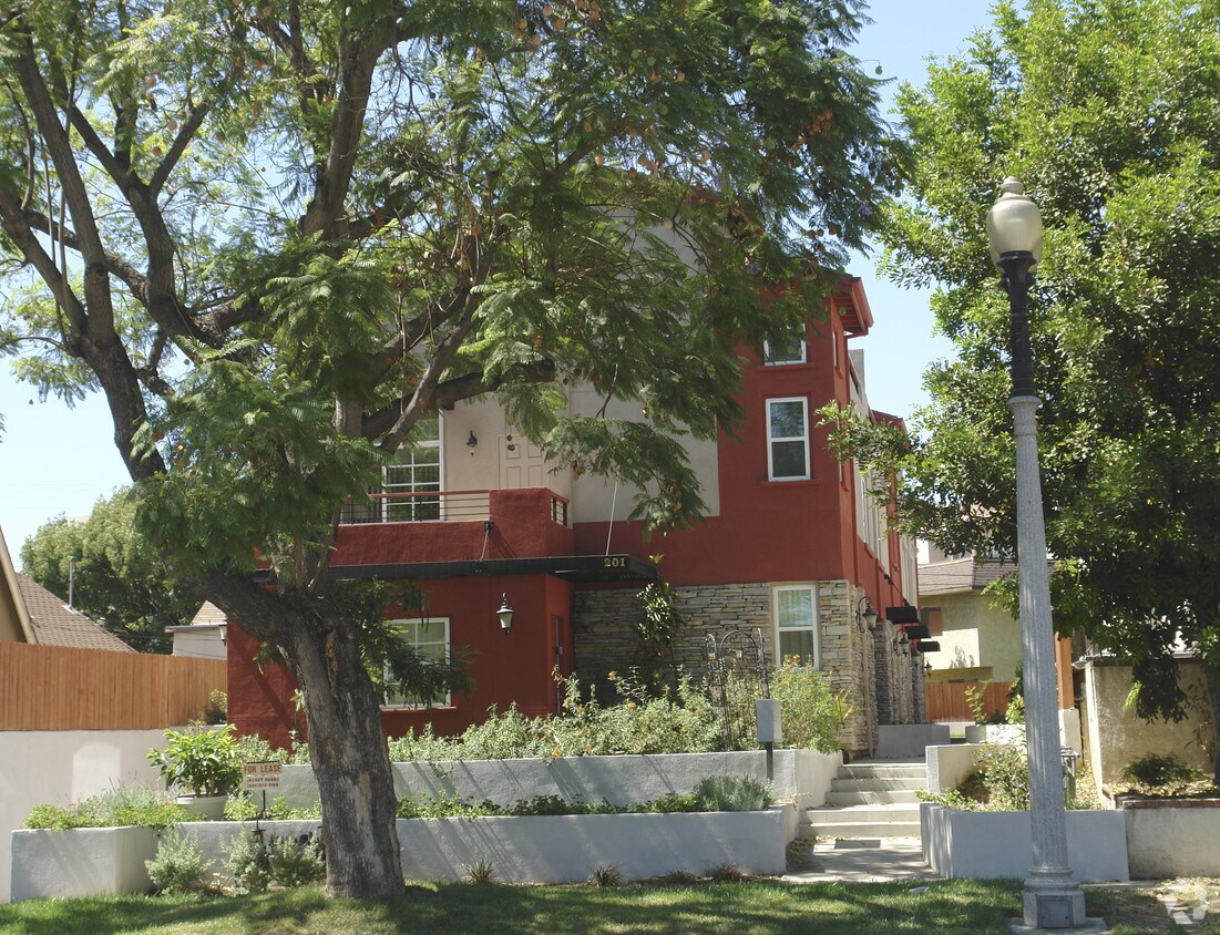 Building Photo - 201 S Junipero Serra Dr