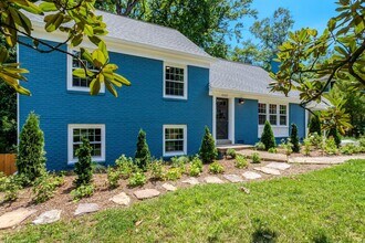 Building Photo - 8005 Candlewood Dr