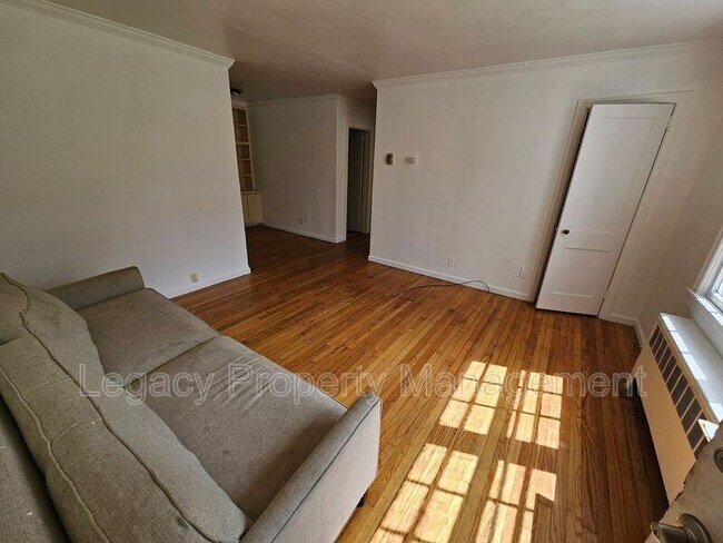 Foto del edificio - 1400 Roslyn Dr