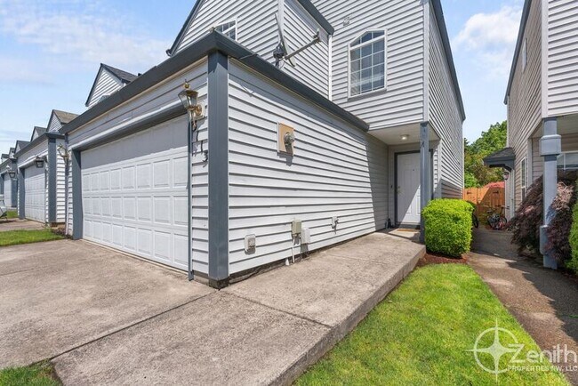 Photo - 5113 NE 77th Ave House