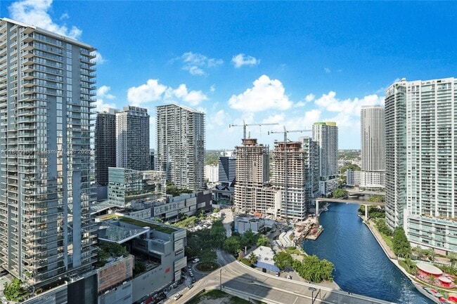 Foto del edificio - 31 SE 5th St