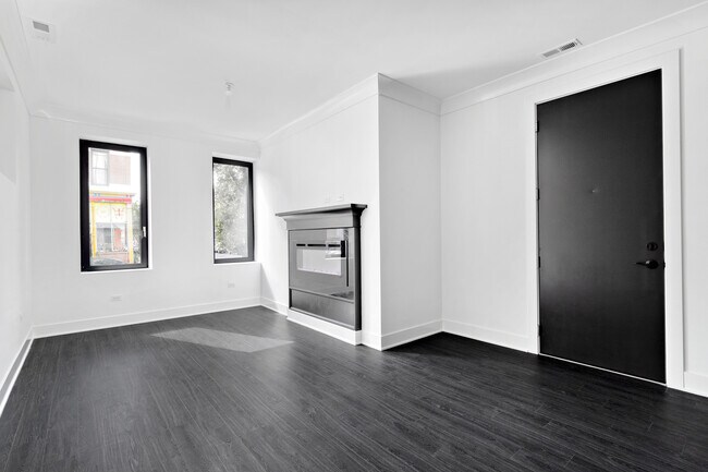 Foto del edificio - 1833 S Throop St