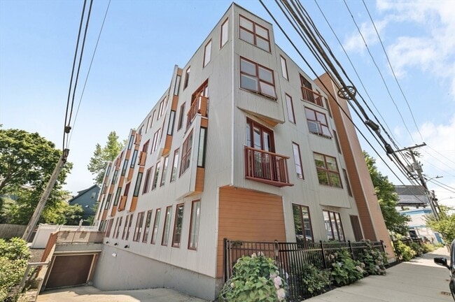 Building Photo - 24 Bay State Rd