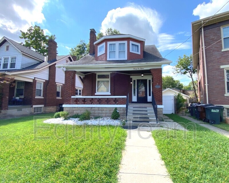 Foto principal - 2215 Kenilworth Ave