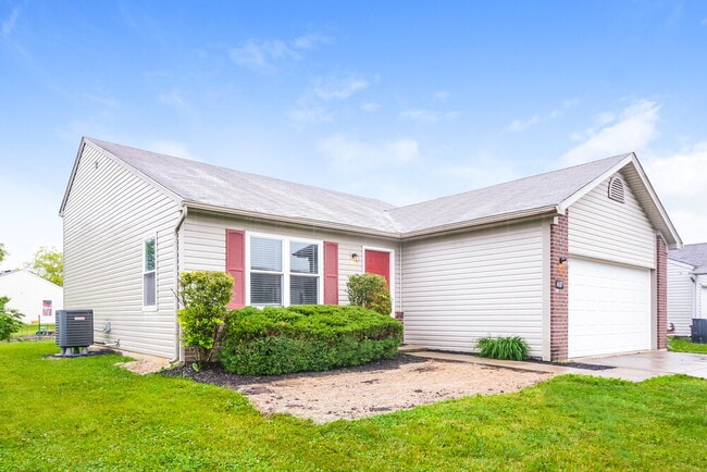 Building Photo - 4087 FairOaks Dr