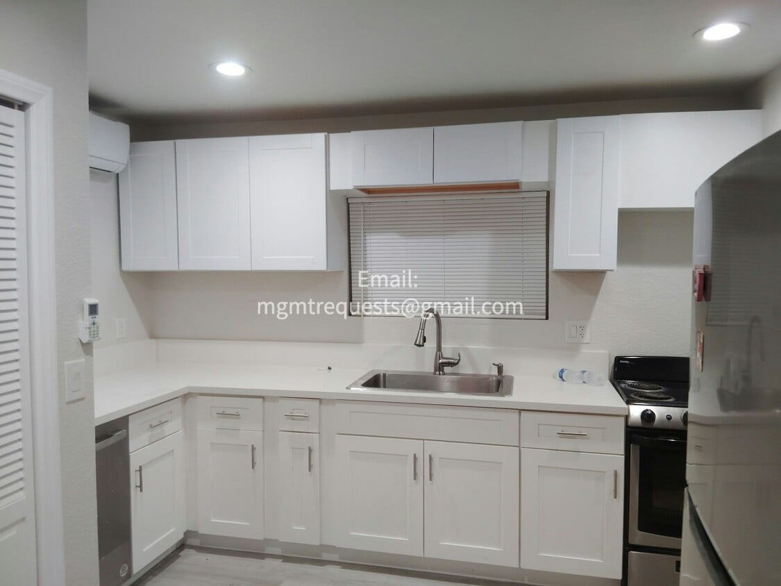 Photo - 831 Washington Street, Unit B