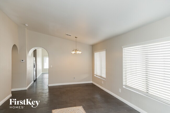 Building Photo - 6561 Duck Hill Springs Dr