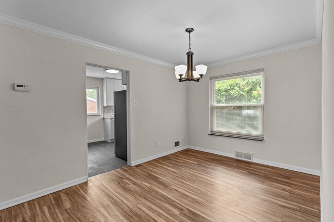 Building Photo - Charming University City Home in a Prime Location